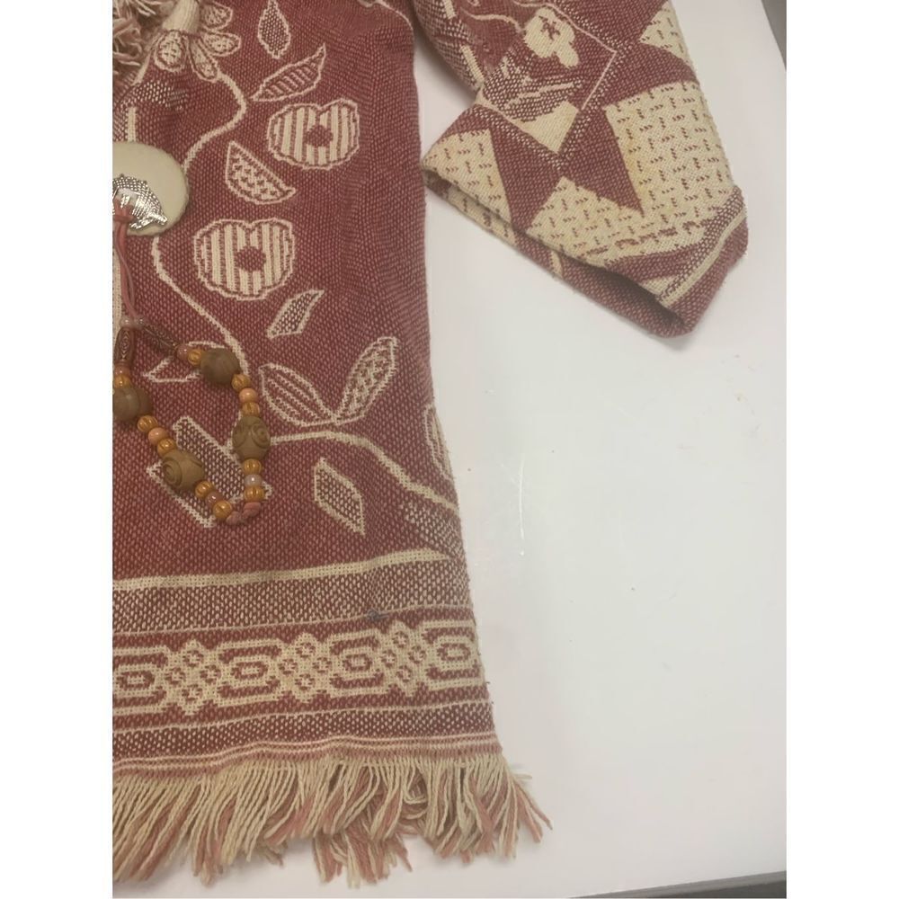 Vintage Knit Patterned Cardigan - Picture 2 of 8
